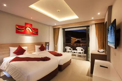 발코니 딸린 디럭스 트윈룸 — Paripas Patong Resort